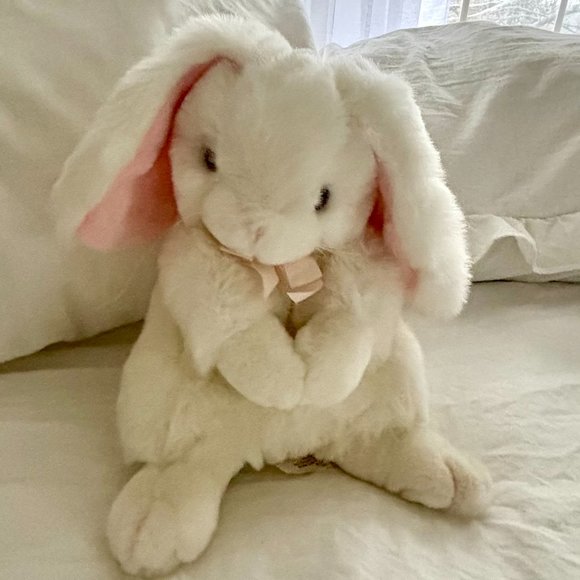 White Easter Bunny Unbranded Great Condition, No Stains and Odor-Free - Picture 1 of 7